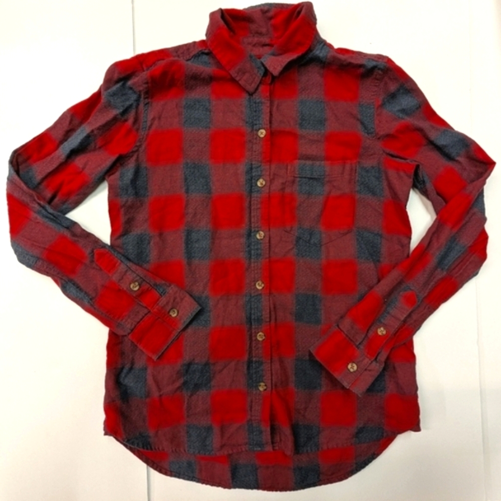 SO Perfect Long Sleeve Button Down Plaid Shirt